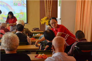 走进福利院，情暖老人心——新利体育供应链公益行