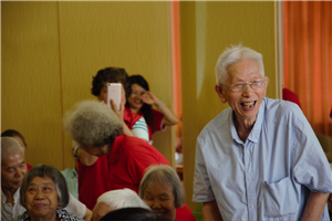 走进福利院，情暖老人心——新利体育供应链公益行